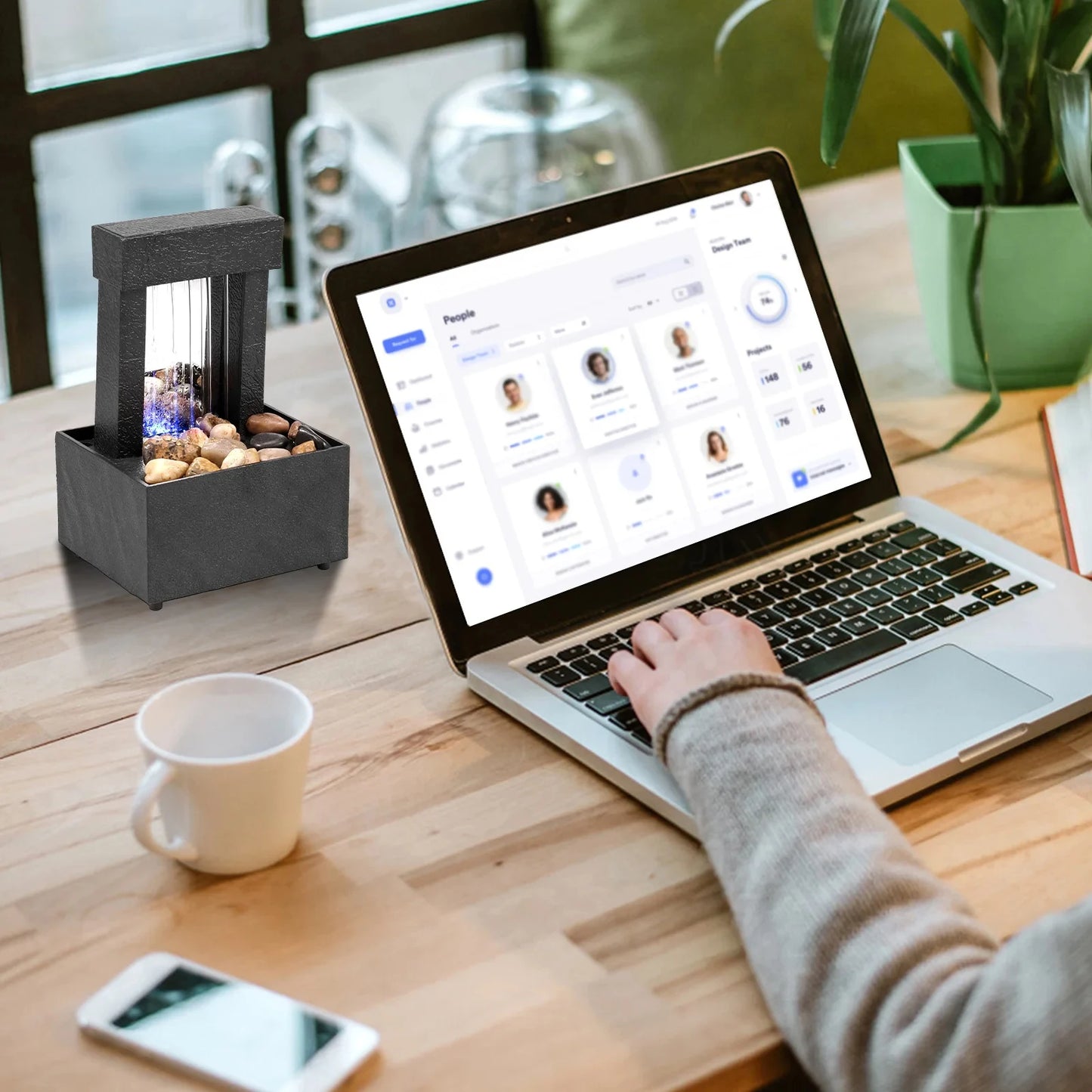 Mini Waterval Fontein